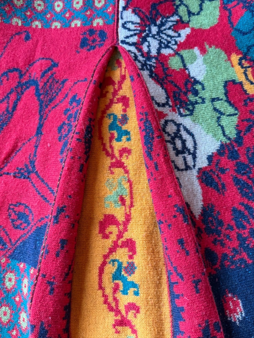 IVKO Sweater Cardigan Size Small (36) Excellent Condition - Picture 5 of 9